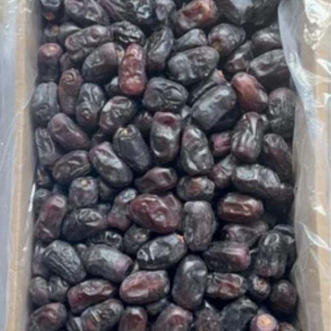 Black Dates 5kg Box-Rs.2000