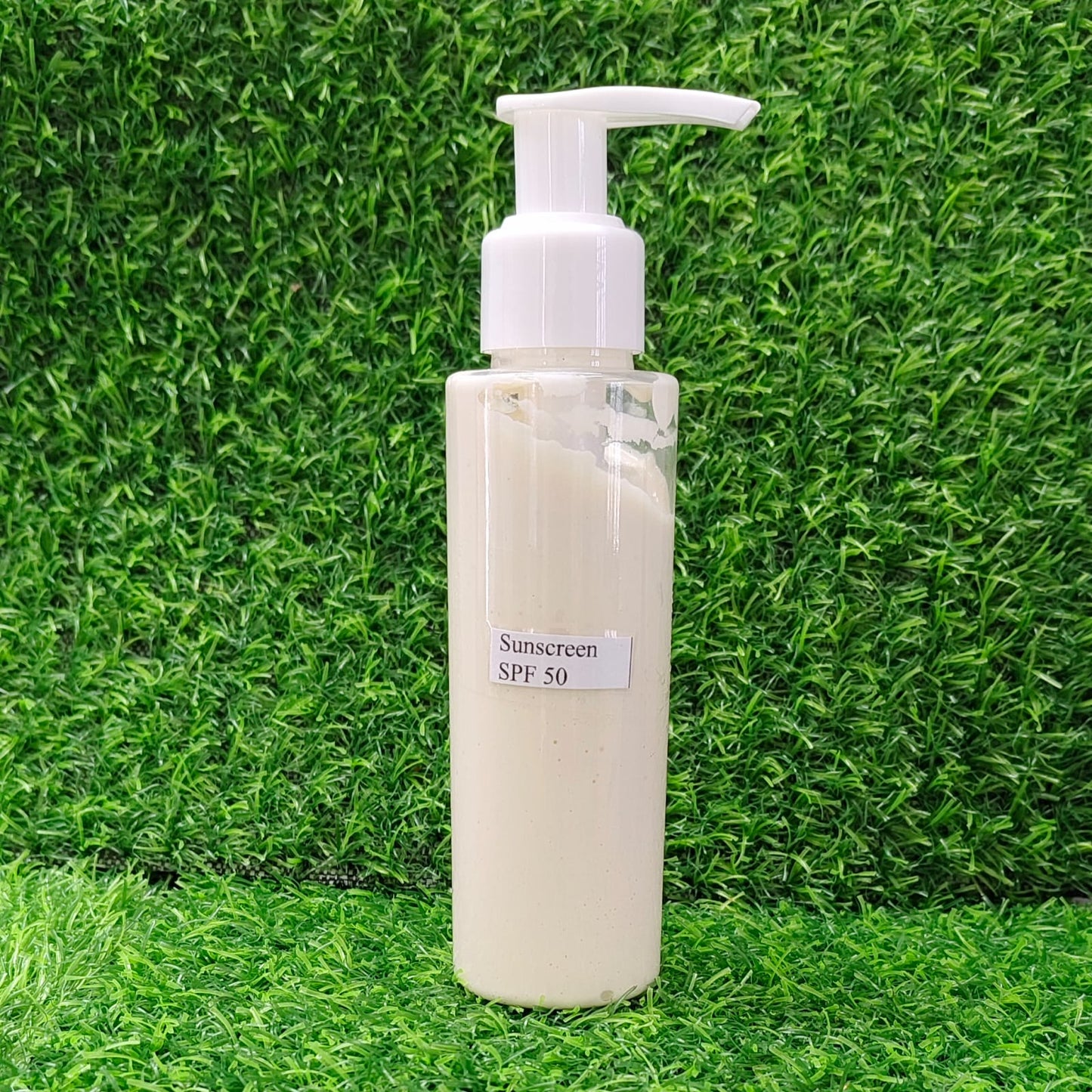 Sunscreen SPF50 Lotion 100ml Rs-300