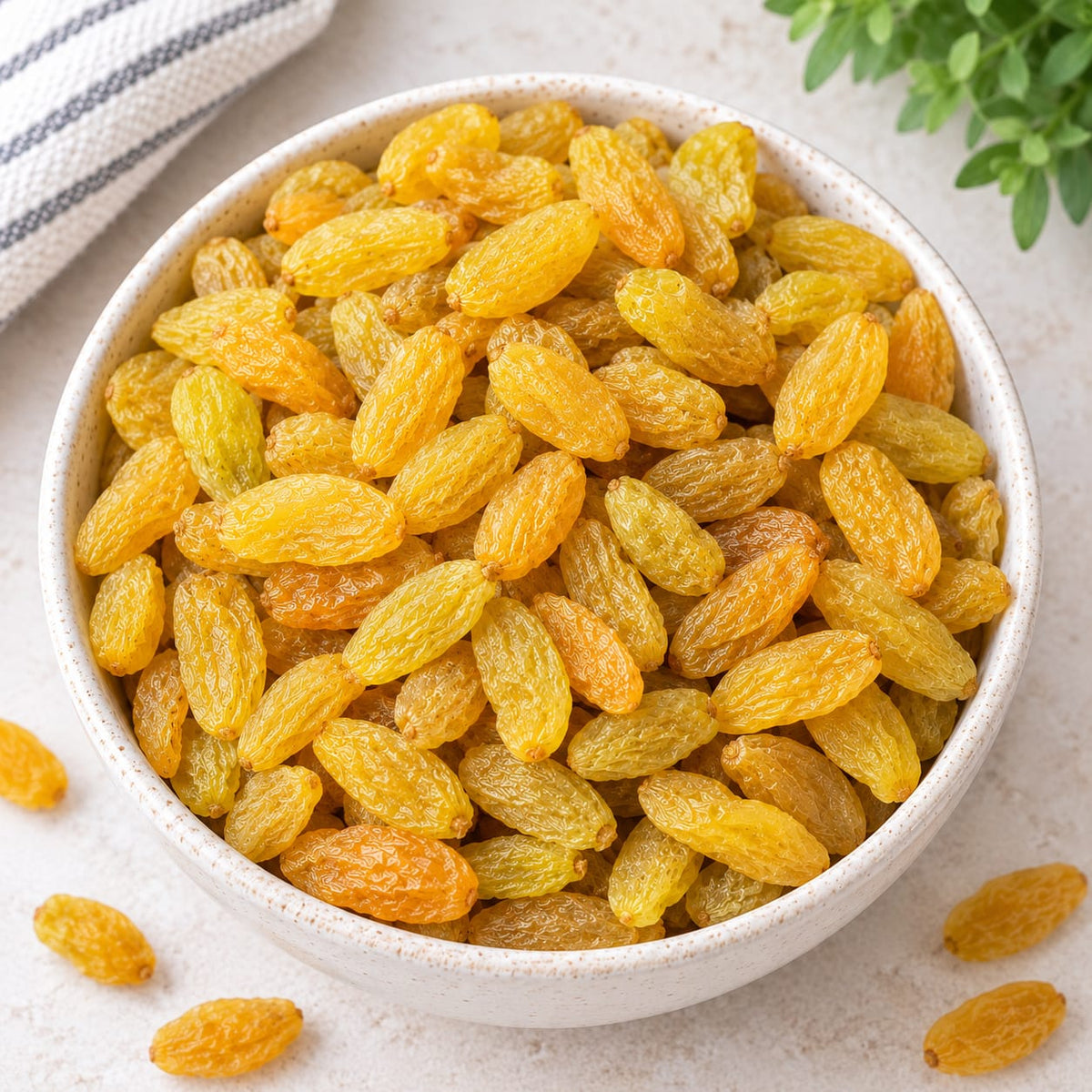 Yellow Grapes 1kg Rs-600