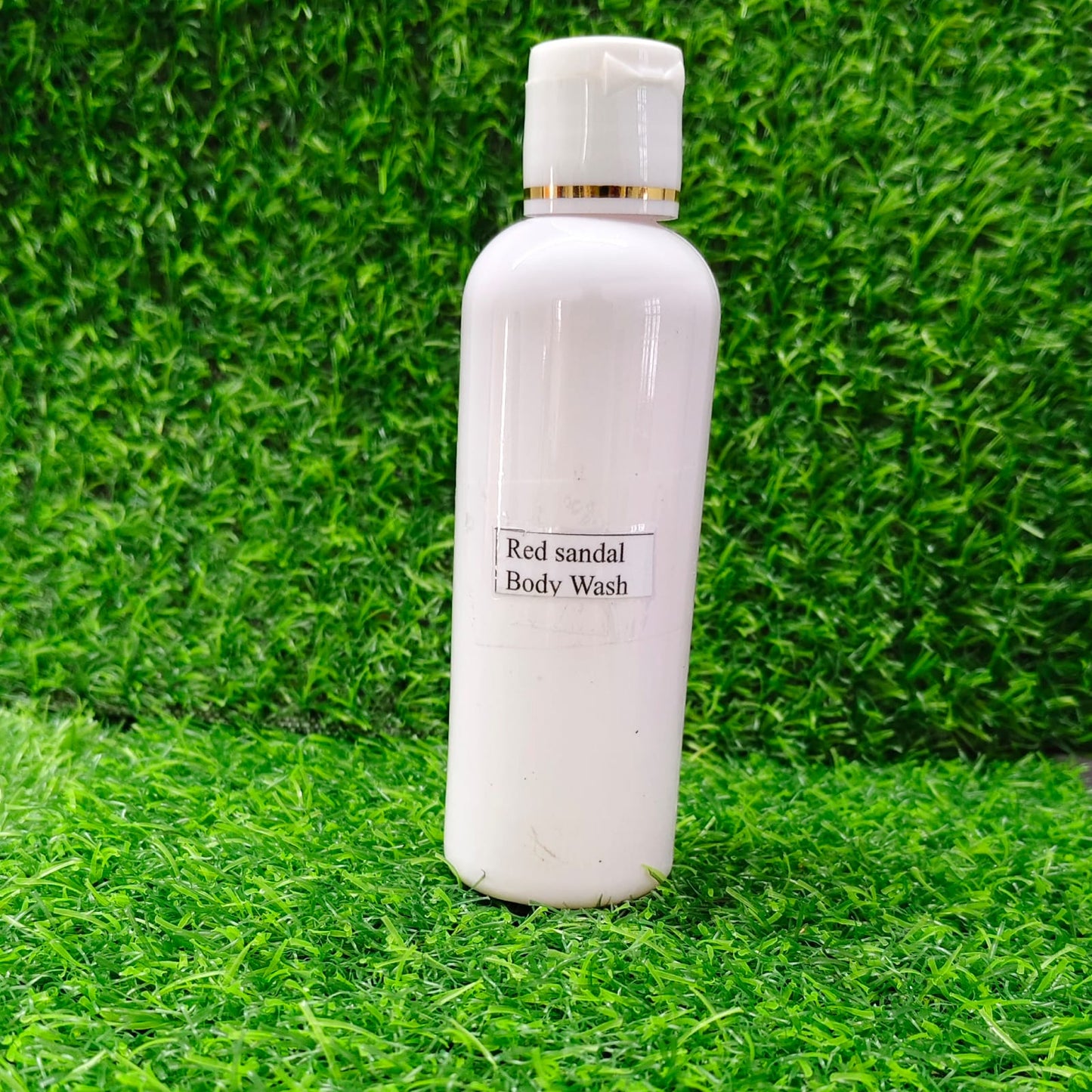 Red Sandal Body Wash 100ml Rs-100