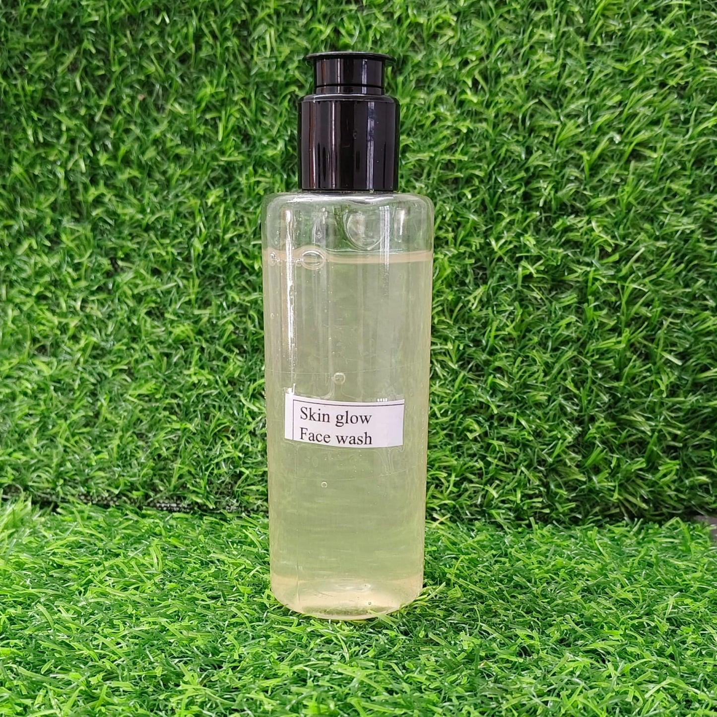 Skin Glow Face Wash 100ml Rs-110