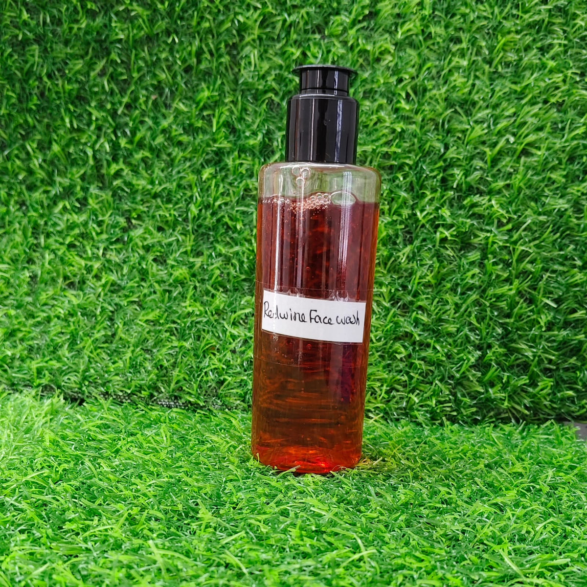 Red Wine Face Wash 100ml Rs-130