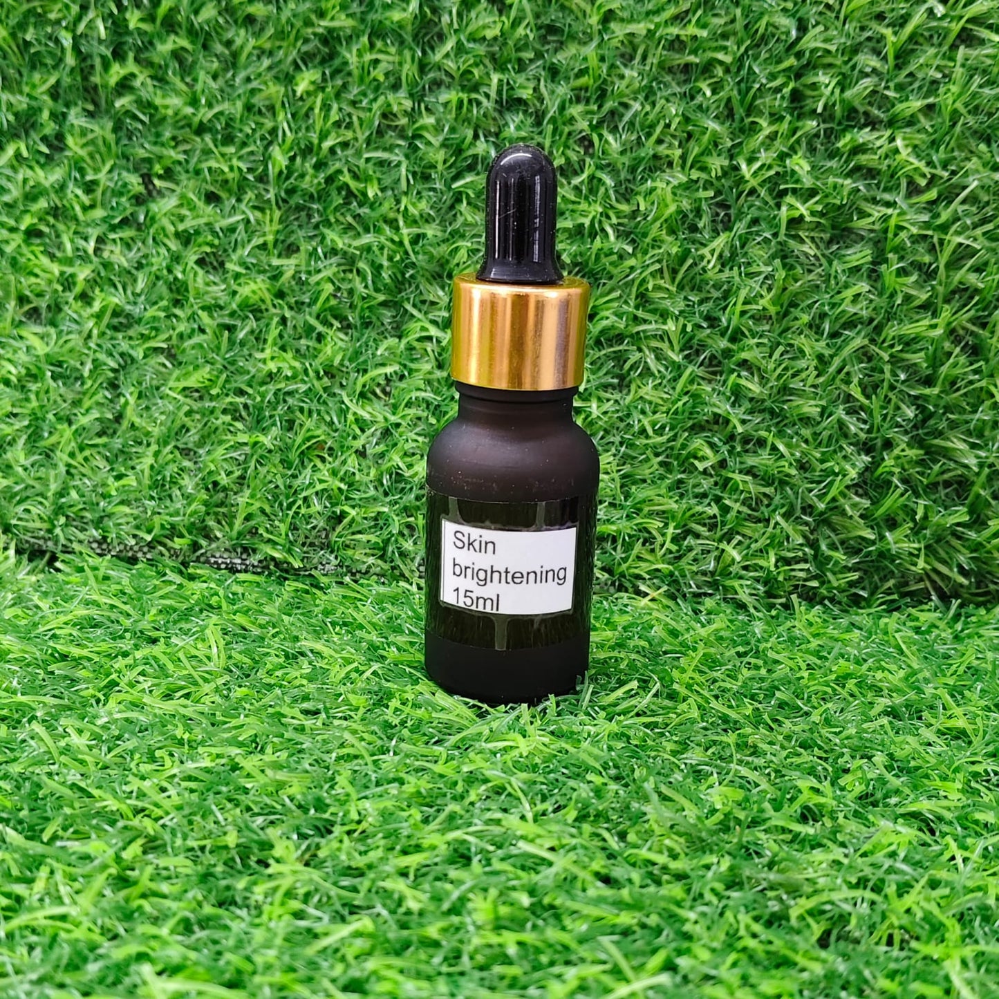 Skin Brightening Serum 15ml Rs-180